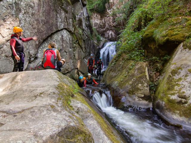 Canyoning A La Cascade Du Saut Grand Lot Tourisme Cyril Novello 190725 1126481